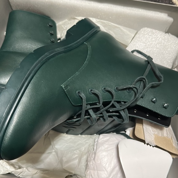 Stuart Weitzman, Men’s boots - Picture 3 of 3